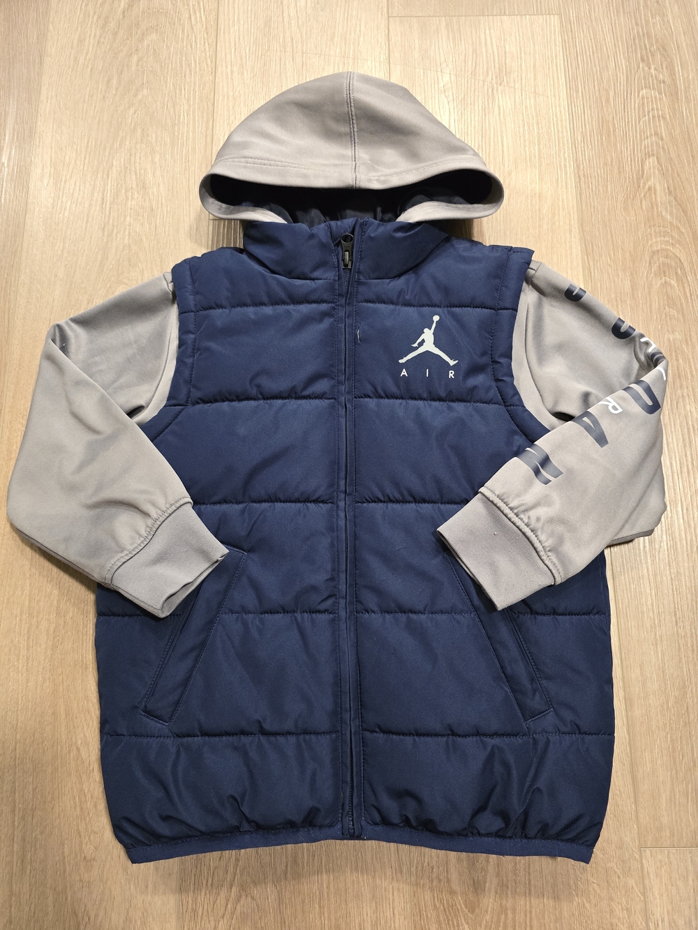Air Jordan Boys Size 6/7 Small Hooded Puffer Jacket Navy Blue Gray Full Zip Coat